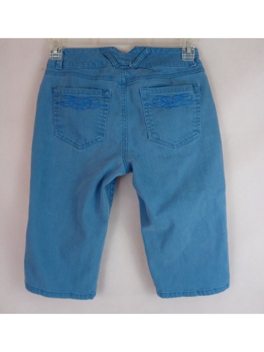 Jeanstar Denim Embroidered Low Rise Capri Jeans Size 8